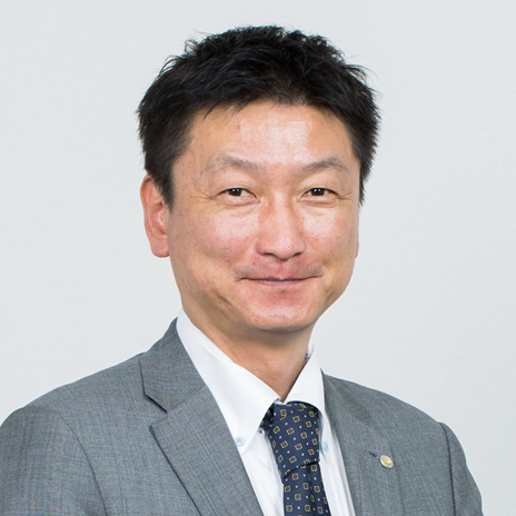 芹沢 佳人